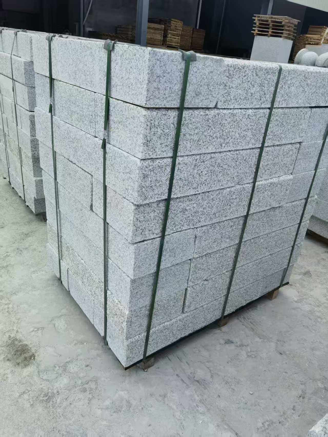 宁夏 芙蓉白火烧两面路沿石